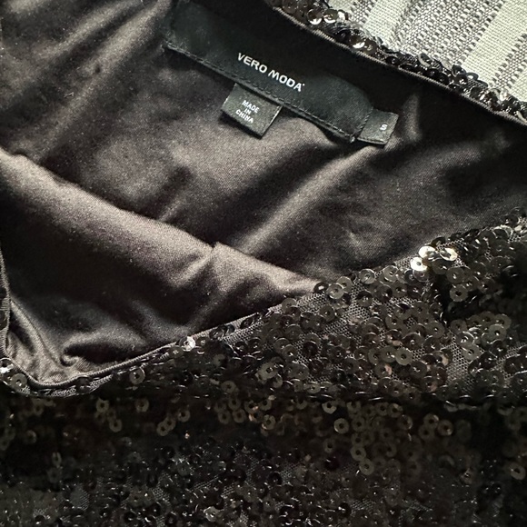 VERO moda black glitter skirt, size small, like new - Picture 8 of 11